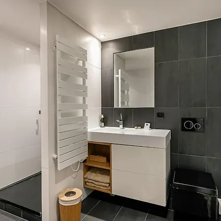 Magnifique Duplex De Gamme A Montorgueil * Paryż